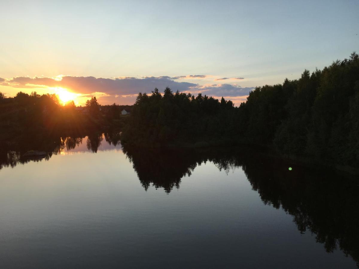 Sangis Motell Och Camping Exterior photo